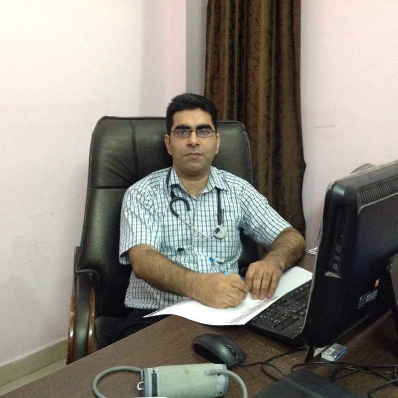 Dr. Amit Munjal