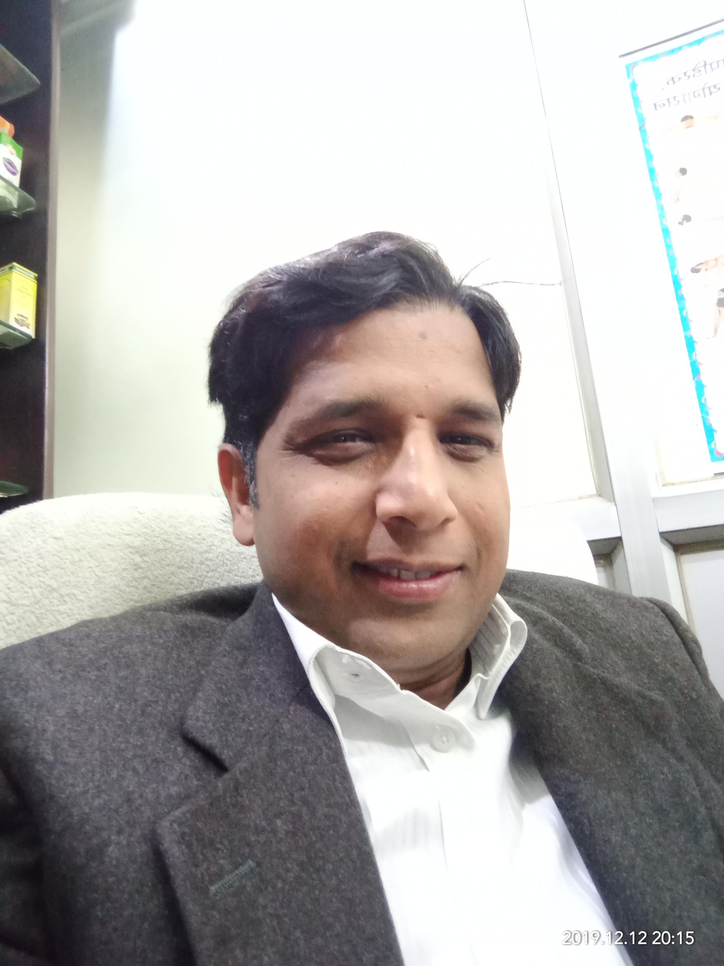 Dr.Neeraj Kumar