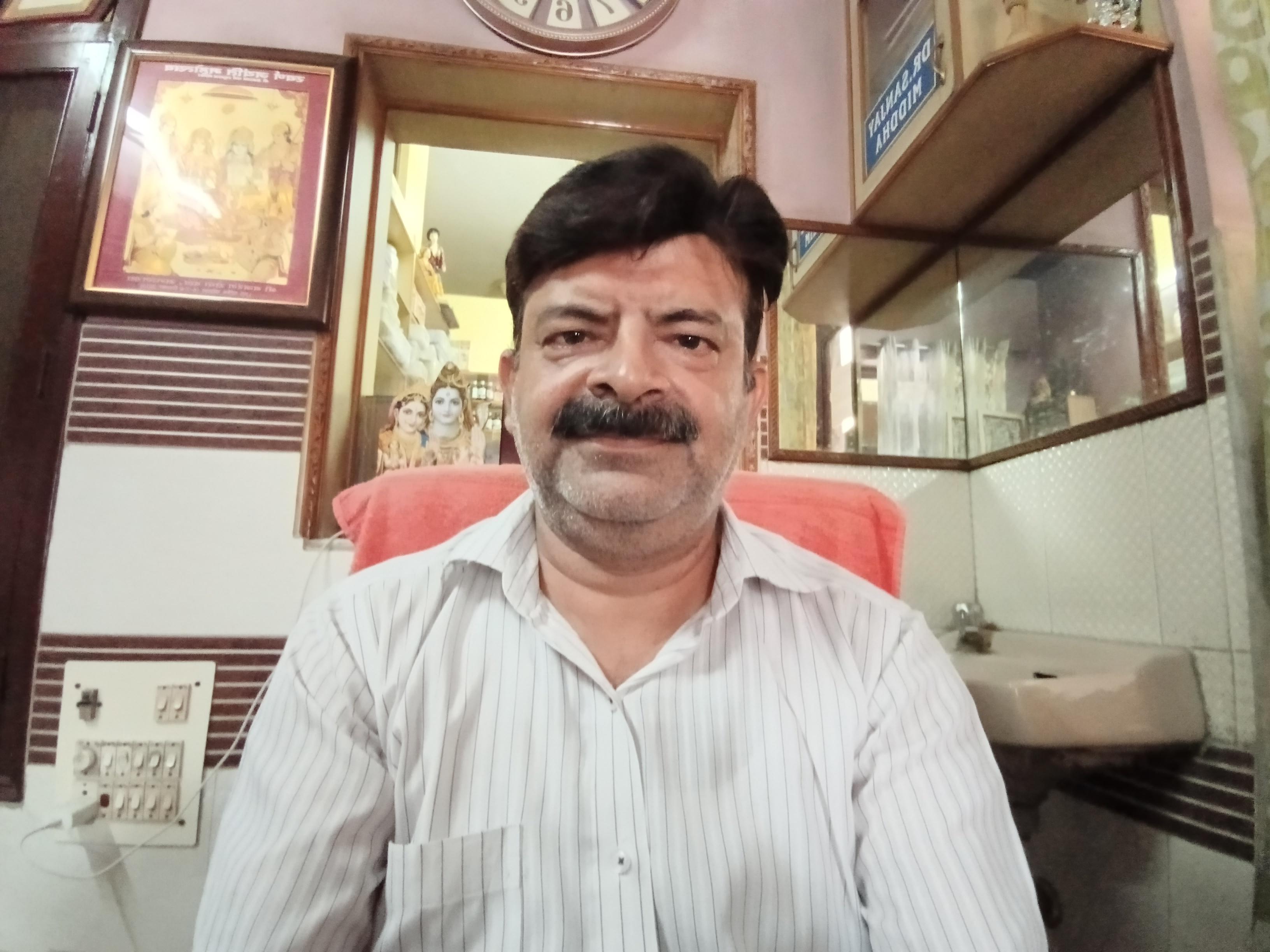 Dr.Sanjay Middha
