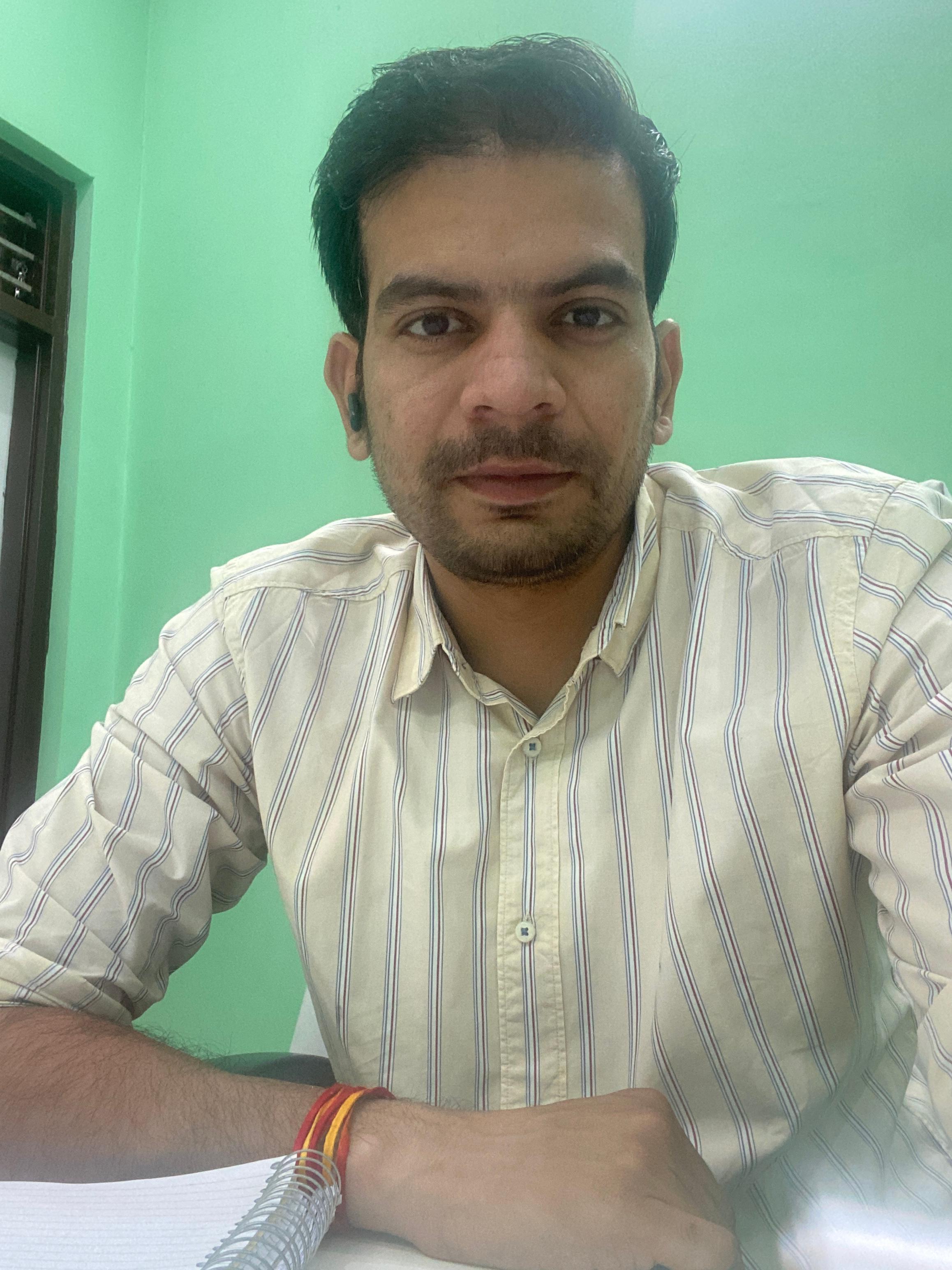 Dr. PIYUSH YADAV