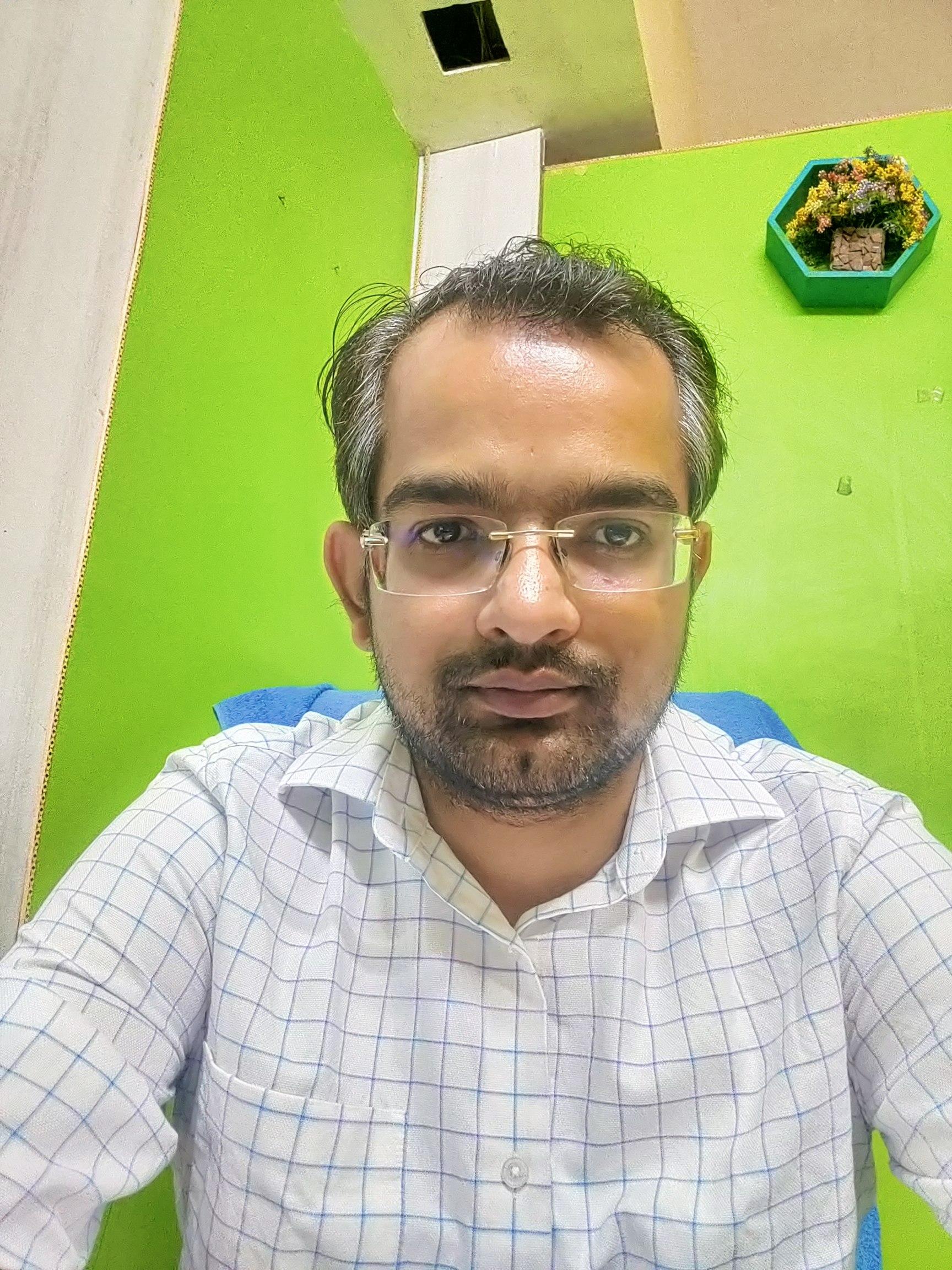 Dr. Shashi Bhushan Tiwari